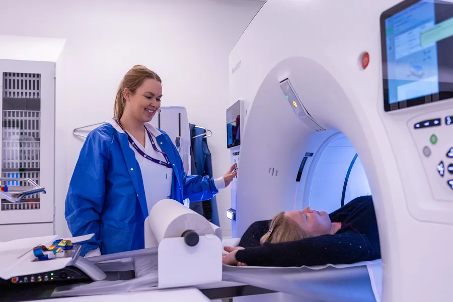 En person i en sykehusseng