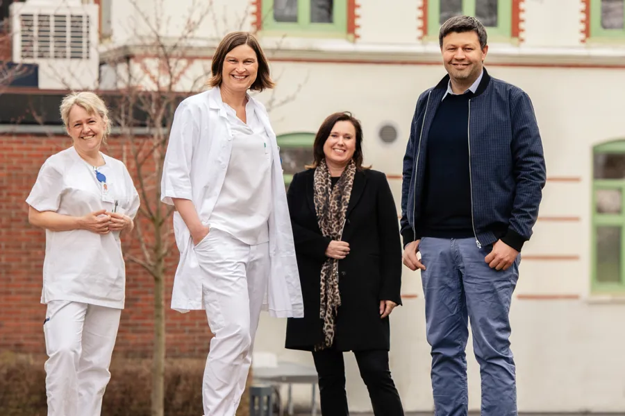 Guro Løvik Goll DS, Silje Watterdal Syversen DS, Kristin Kaasen Jørgensen AHUS, Professor Espen A. Haavardsholm DS