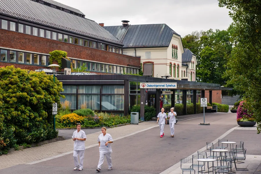 Hovedinngangen ved Diakonhjemmet sykehus